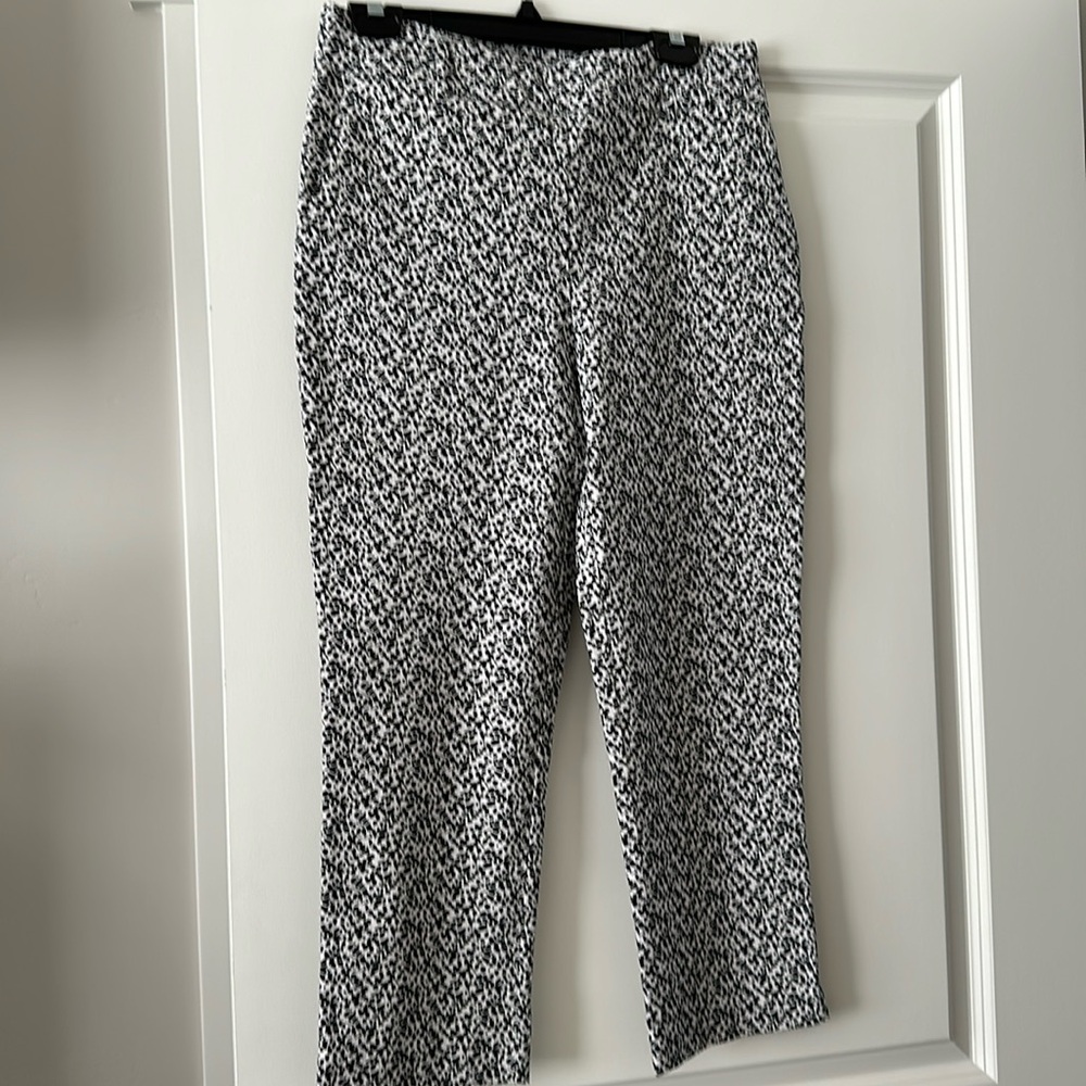Capri pants